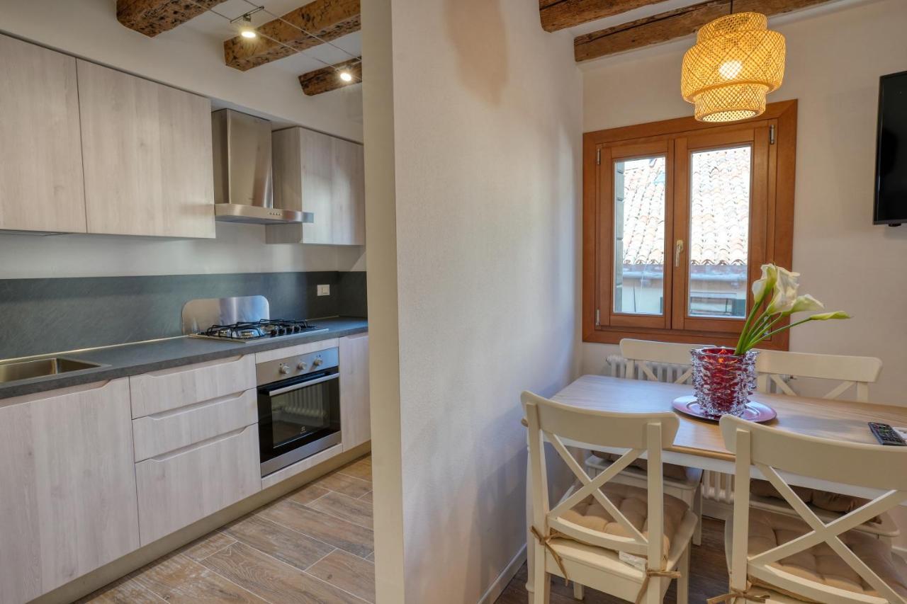 Ecco Suites Apartments Velence Kültér fotó