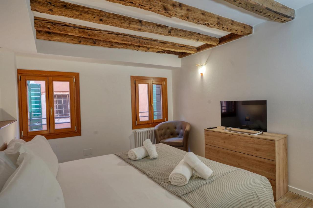 Ecco Suites Apartments Velence Kültér fotó