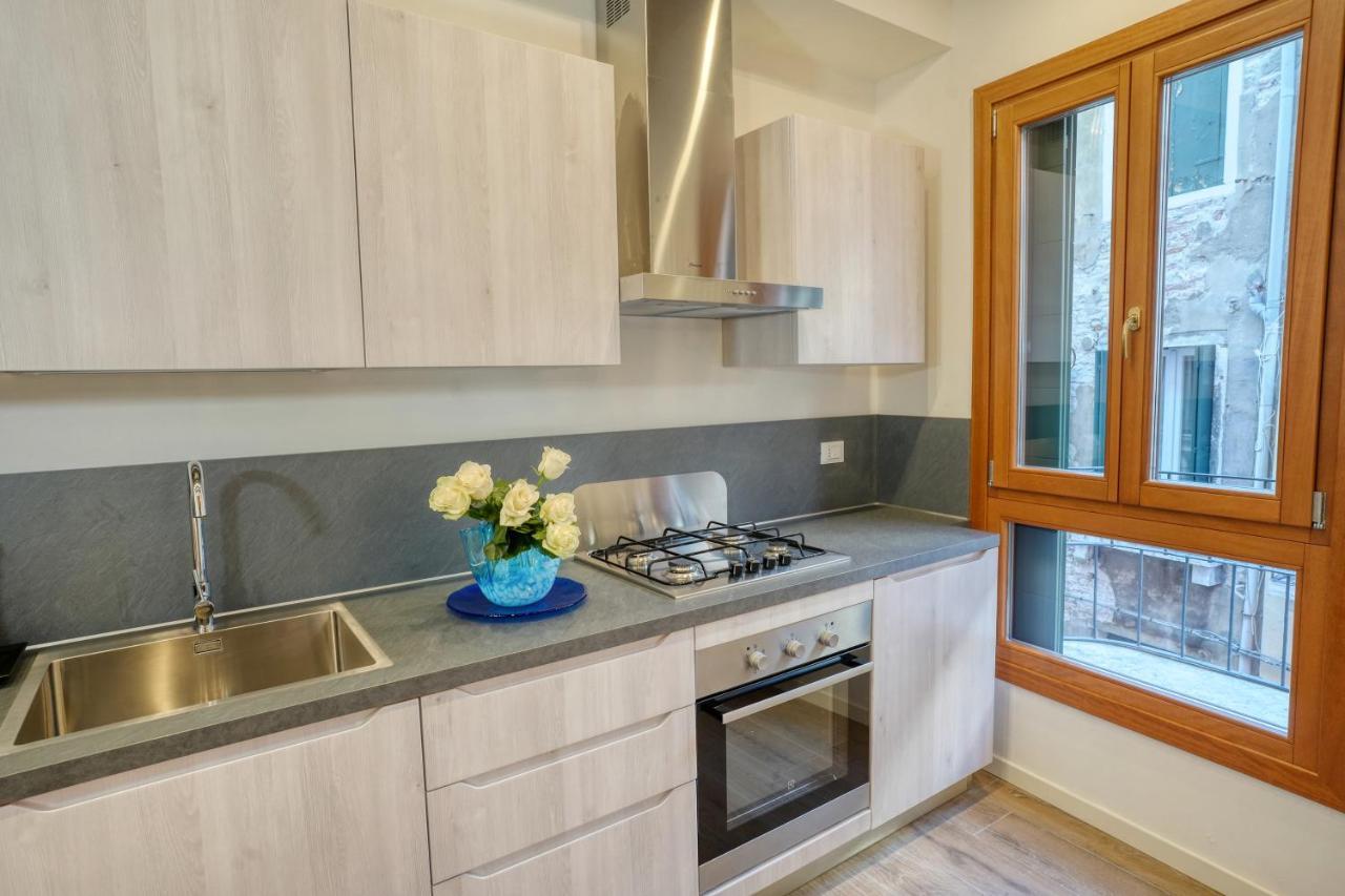 Ecco Suites Apartments Velence Kültér fotó