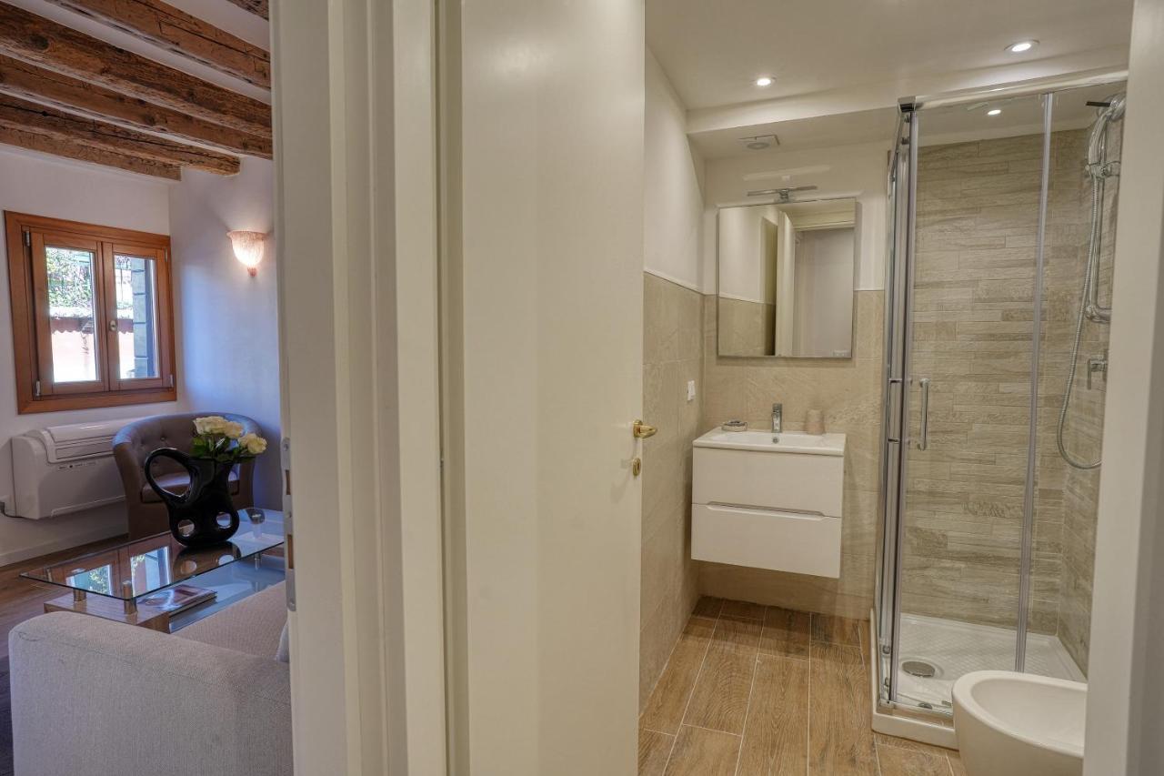 Ecco Suites Apartments Velence Kültér fotó