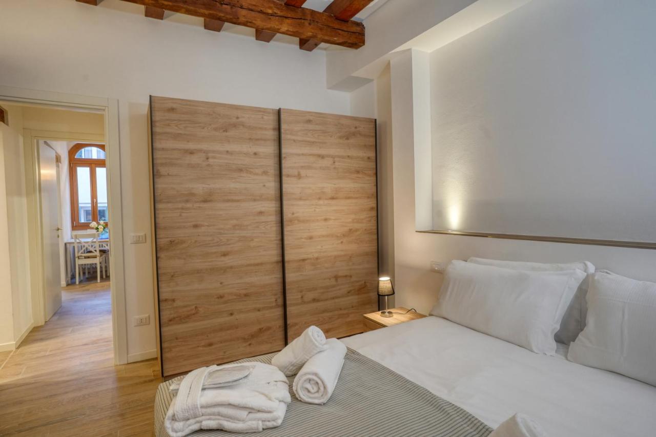 Ecco Suites Apartments Velence Kültér fotó