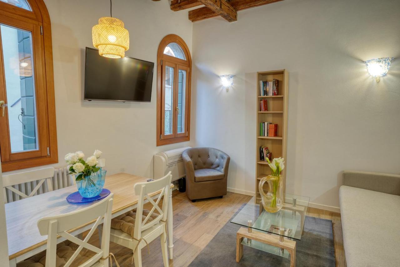 Ecco Suites Apartments Velence Kültér fotó