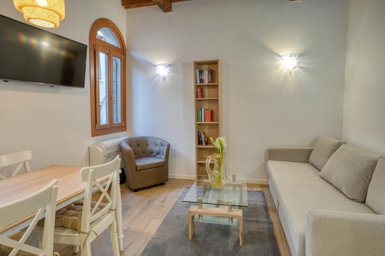 Ecco Suites Apartments Velence Kültér fotó