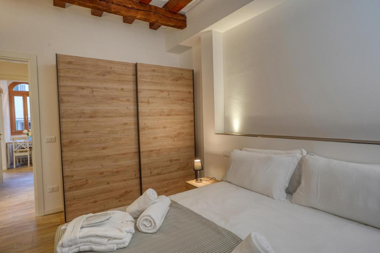 Ecco Suites Apartments Velence Kültér fotó