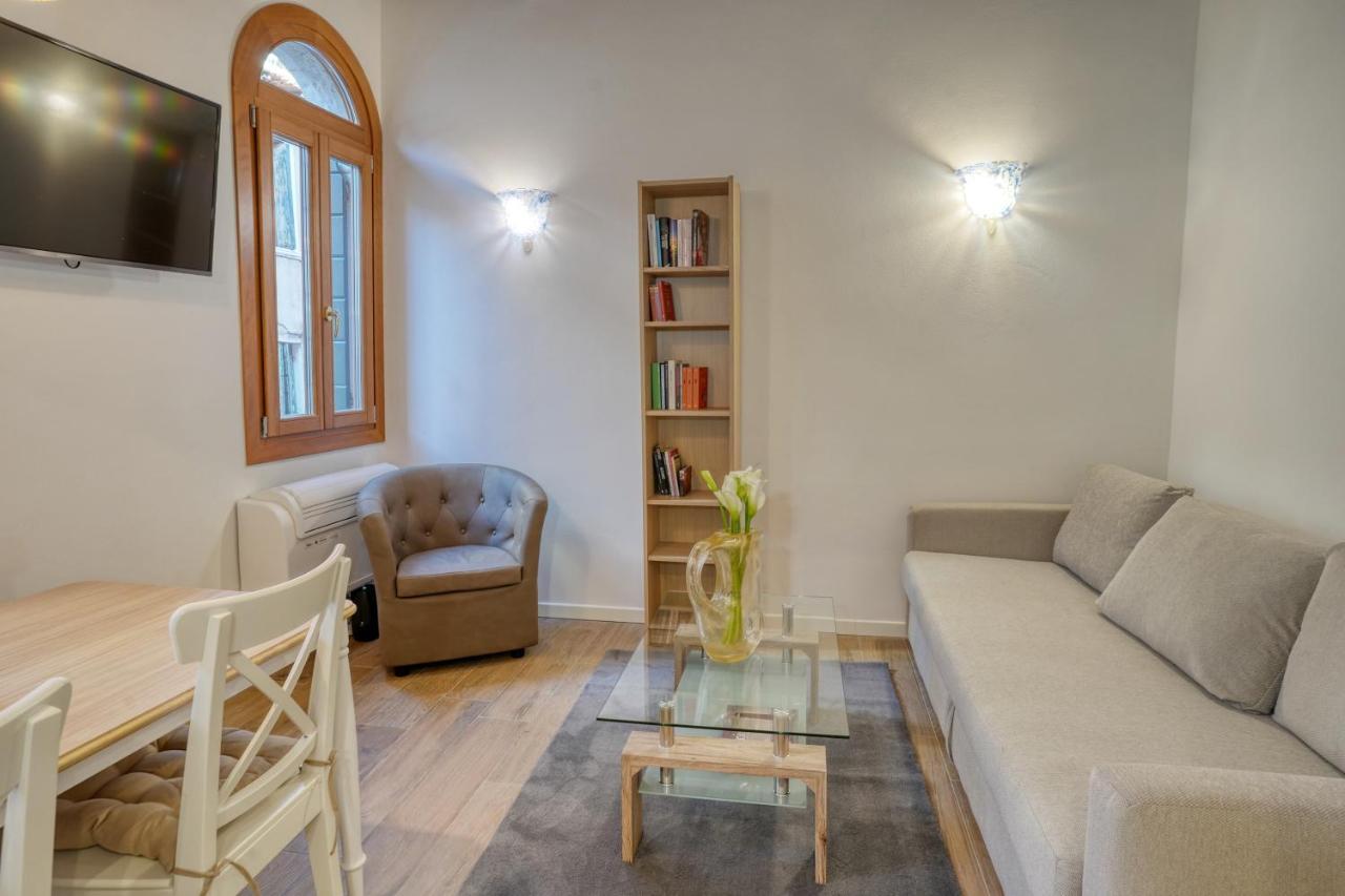 Ecco Suites Apartments Velence Kültér fotó