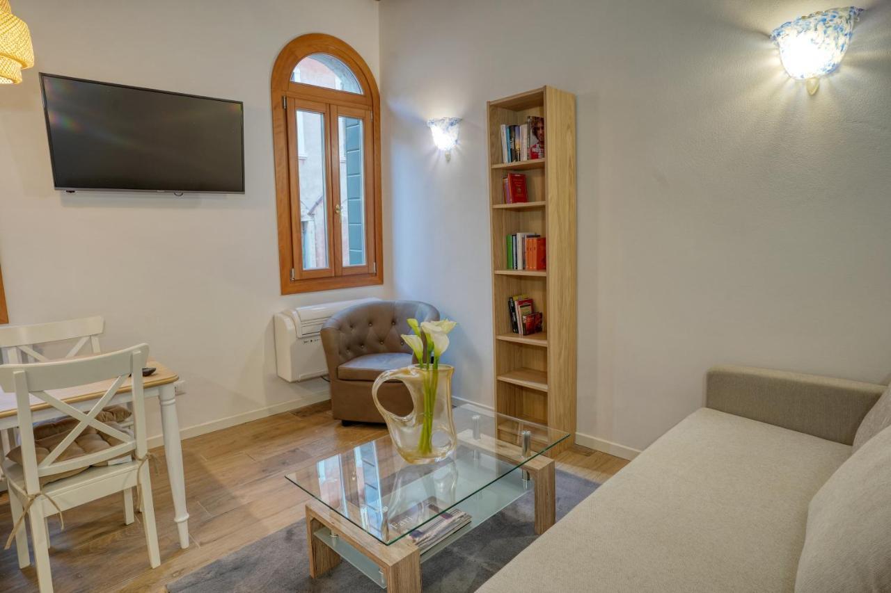 Ecco Suites Apartments Velence Kültér fotó