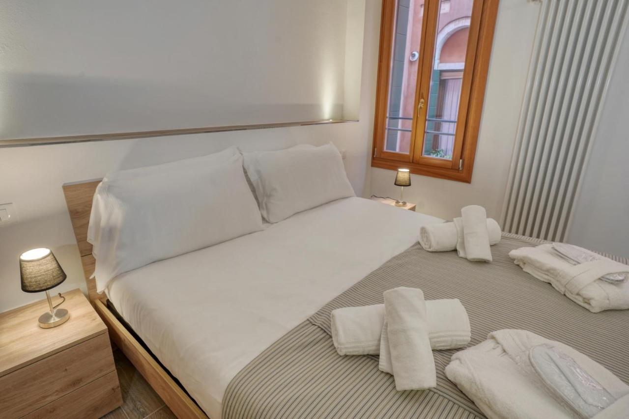 Ecco Suites Apartments Velence Kültér fotó
