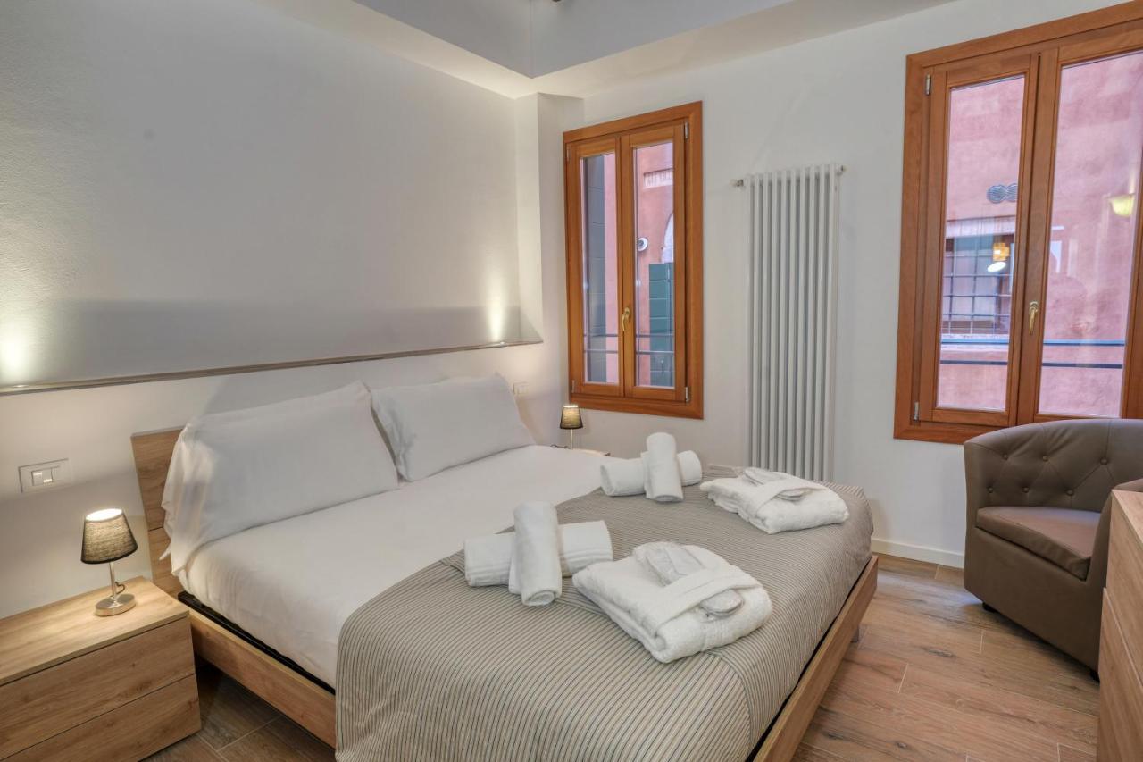 Ecco Suites Apartments Velence Kültér fotó