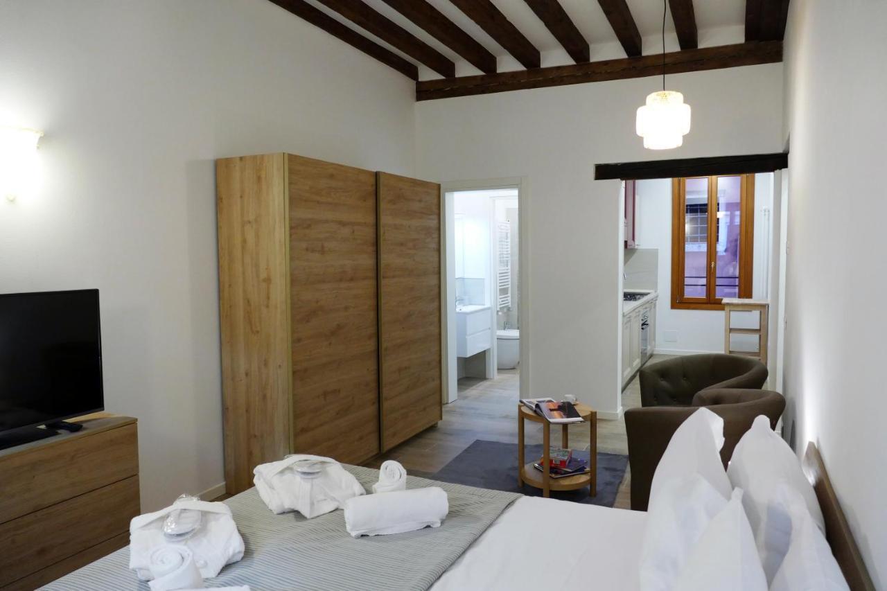 Ecco Suites Apartments Velence Kültér fotó