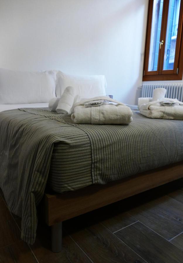 Ecco Suites Apartments Velence Kültér fotó