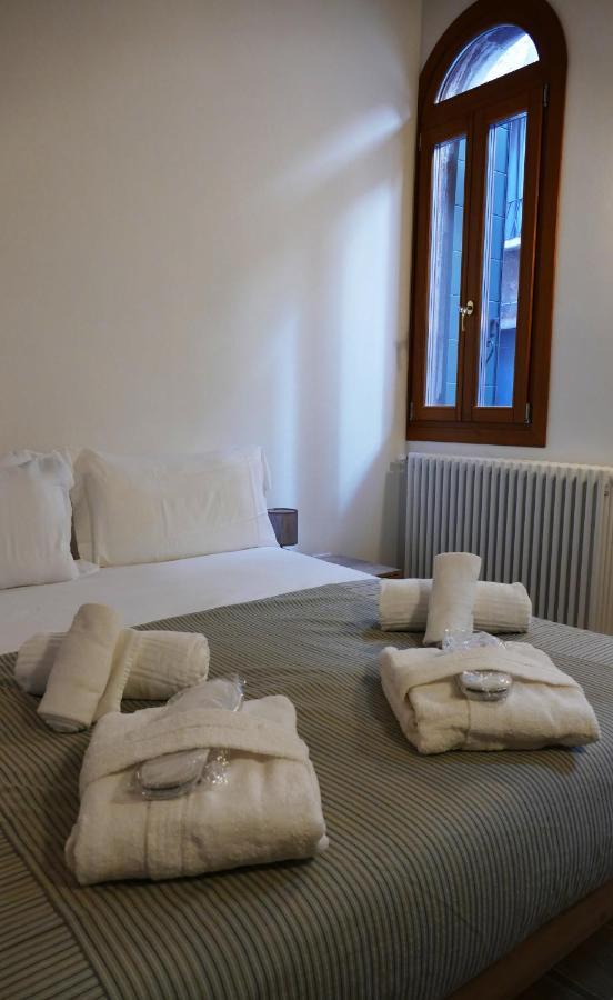 Ecco Suites Apartments Velence Kültér fotó