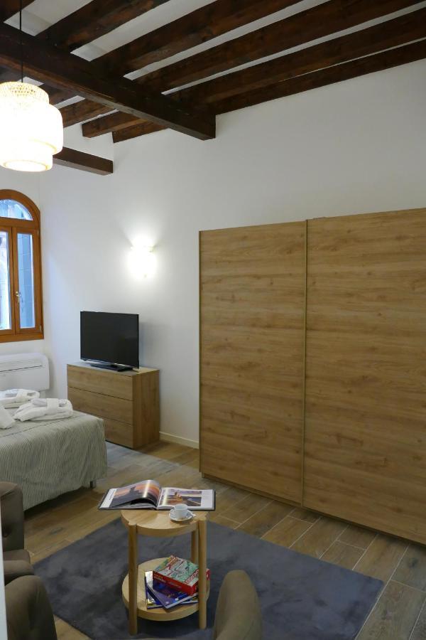 Ecco Suites Apartments Velence Kültér fotó